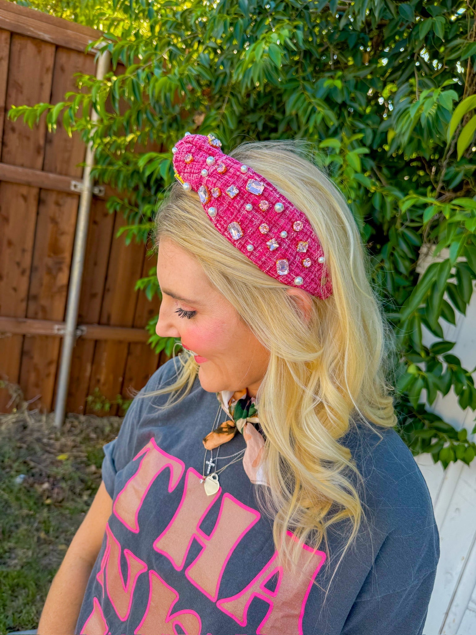 Thankful Smiley Tee - Pepper