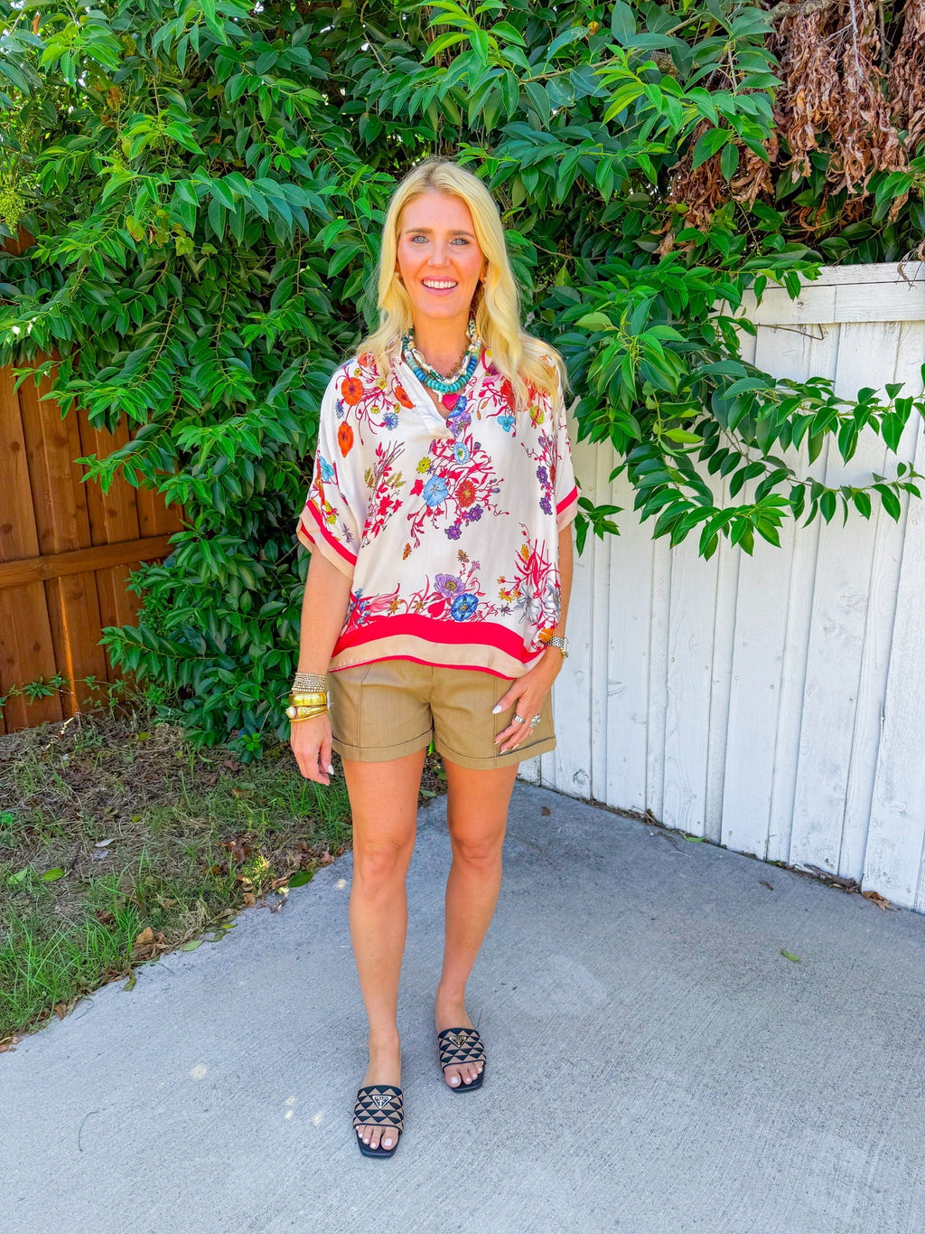 Artistry Angle Top - Crema/Rojo