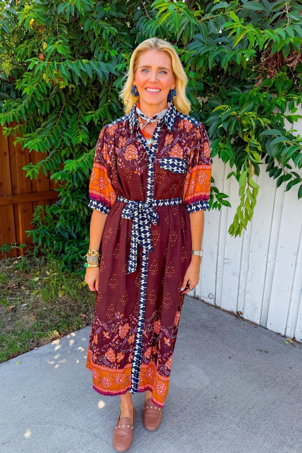 Vestido largo de sauce con flores silvestres - Marrón